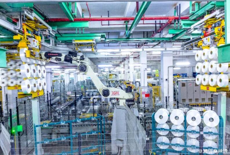 揭秘5G工廠搭建全流程 這些黑科技如何借助人工智能應用軟件開發(fā)，讓老廠變身“智慧先鋒”